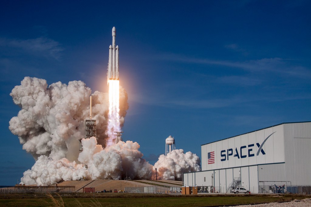 WATCH NOW: SpaceX to Launch Falcon Heavy Rocket #Nasa @Kennedy Space&nbsp;Center